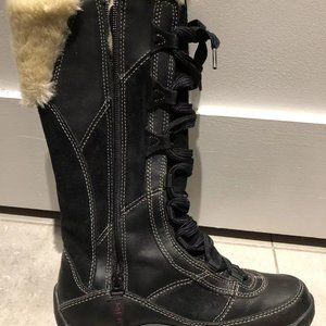 Moving out sale, Brand New Merrell Ladies black waterproof winter boots-size7